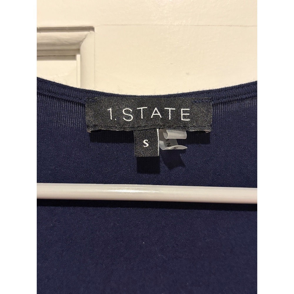 1.STATE Womens Navy Blue Ruffle Sleeve V-Neck Knit Top Blouse Small - Picture 2 of 6
